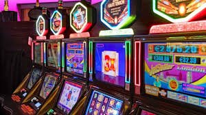 Filipino players enjoying slotvip sports and gaming platform on mobile